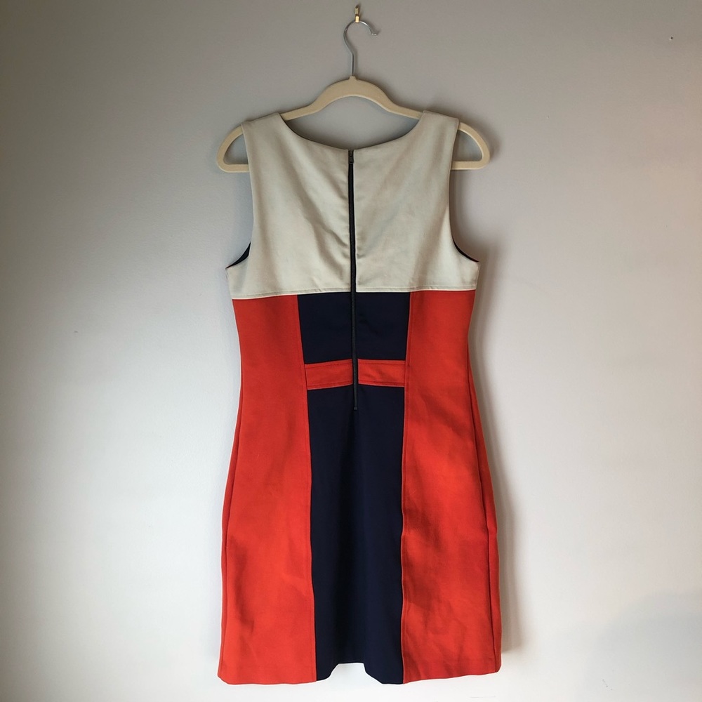 Fitted Color Block Dress - Picture 4 of 8